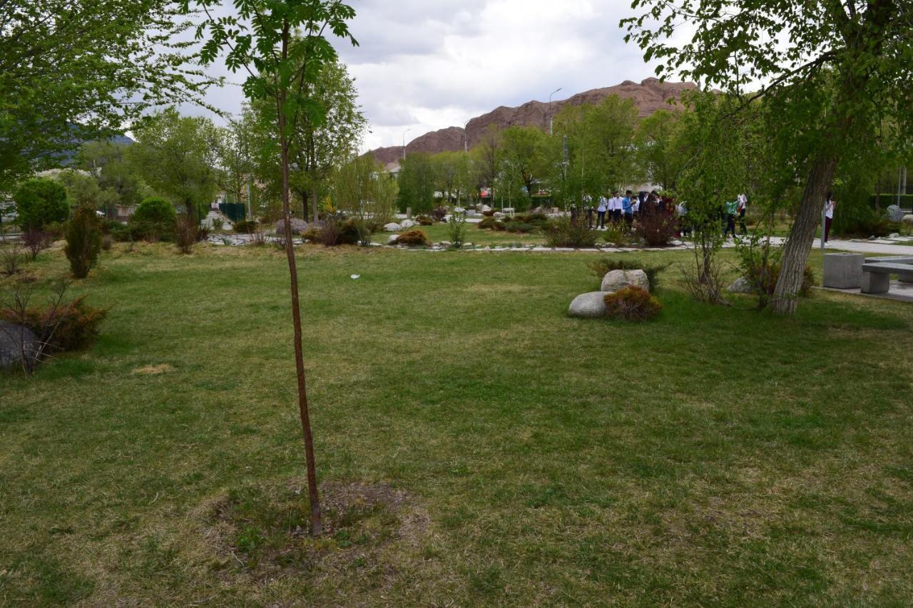 Naryn Guest House Εξωτερικό φωτογραφία